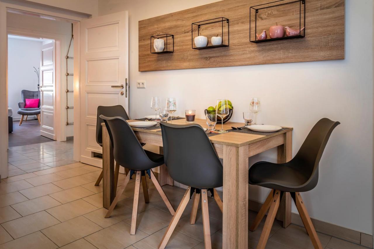 Komfortable Ferienwohnung In Halle Halle  ภายนอก รูปภาพ