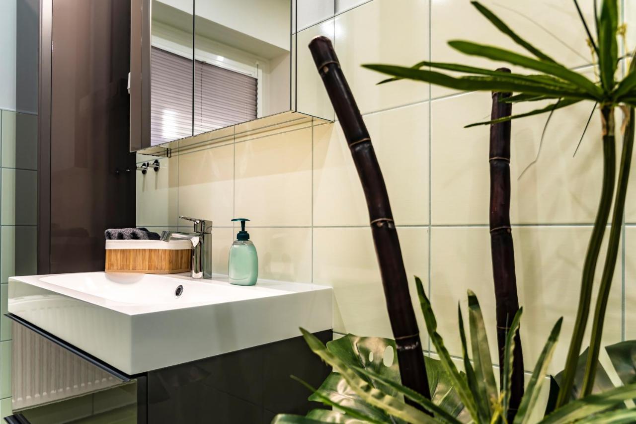 Komfortable Ferienwohnung In Halle Halle  ภายนอก รูปภาพ